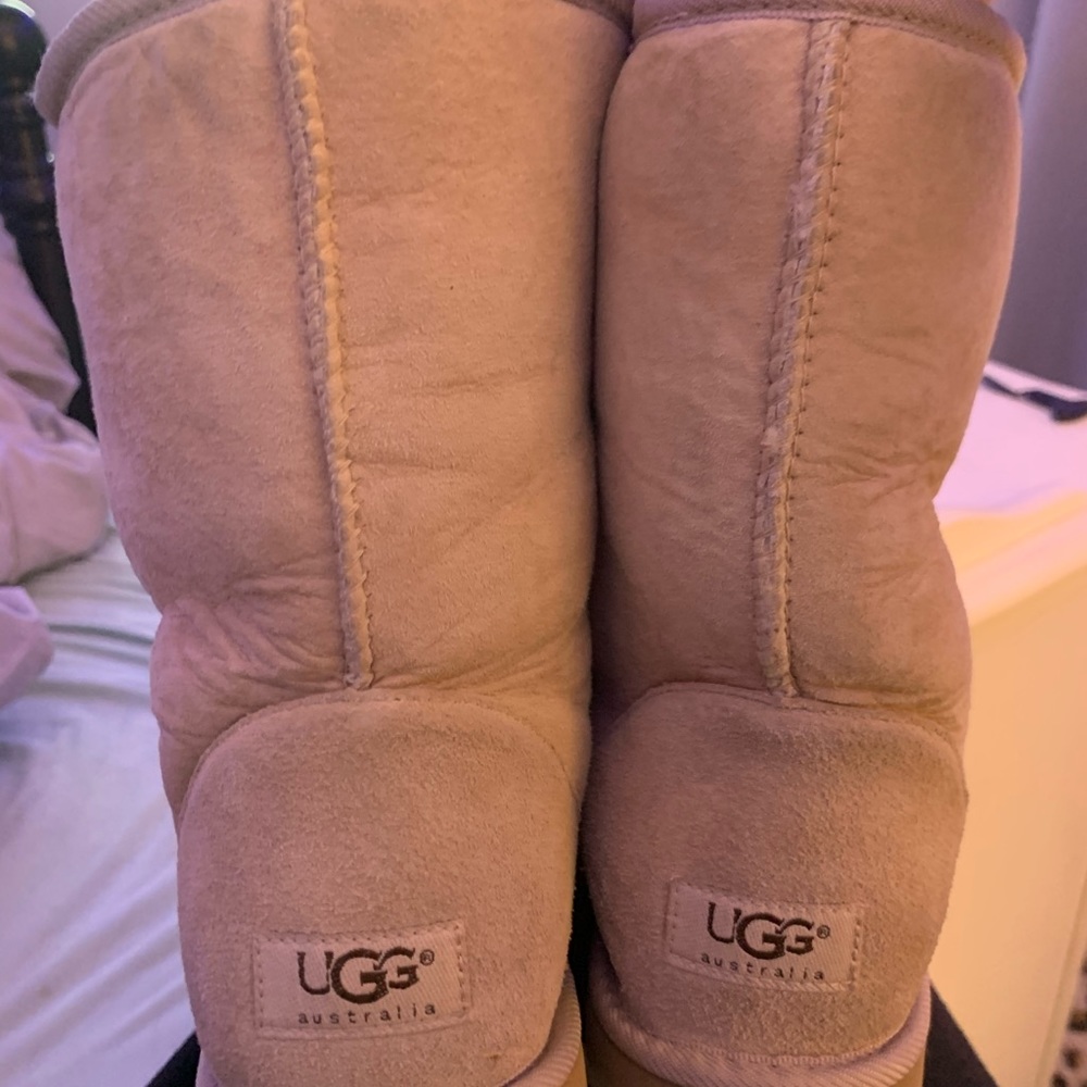 Cream colored ugg boots worn a few times